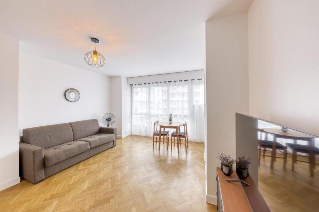 קלישי L'Appartement D'Art Et De Lumiere מראה חיצוני תמונה
